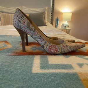 Nine West heels size 8